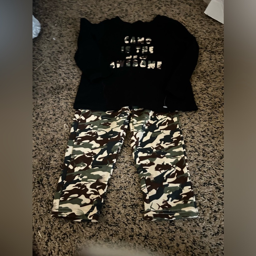 $19 Ocean Coast Camo Pants 12 M and shirt 2T k3